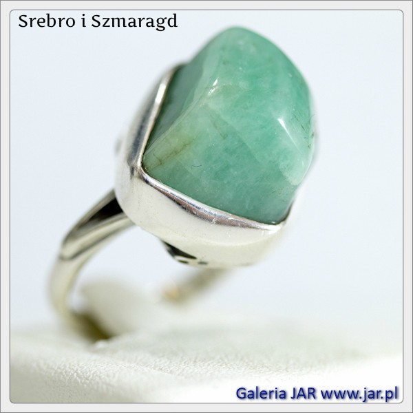 PIERŚCIONEK SZMARAGD SREBRO R16 BIZ262